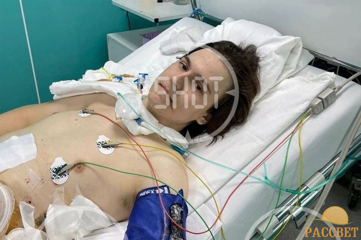 Первое фото Тимура Бекмансурова в больнице после стрельбы в университете